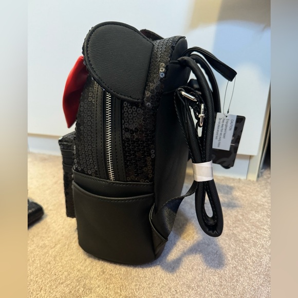Disney Minnie Mouse Black sequins Loungefly Mini Backpack with heart logo wallet main image 4